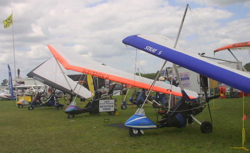 Michael Theeke's Sky Cycle wins Best Type Trike and Best Commercial ultralight at Sun N Fun 2010