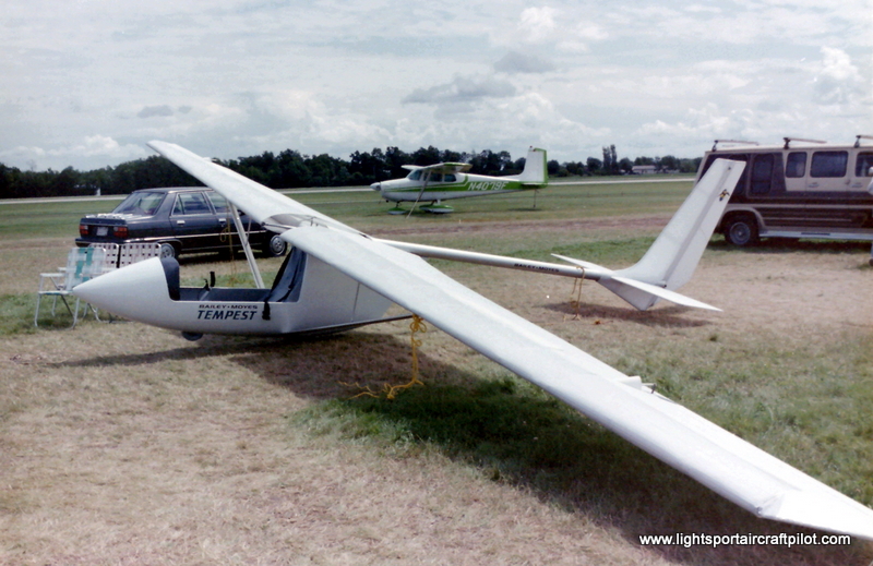 Tempest ultralight glider pictures, Tempest ultralight glider experimental aircraft images, Tempest ultralight glider light sport aircraft photographs, Light Sport Aircraft Pilot newsmagazine aircraft directory.